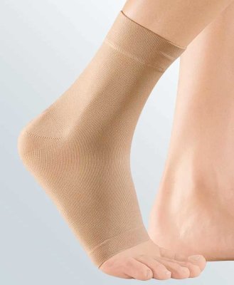 medi two-way ankle bandage