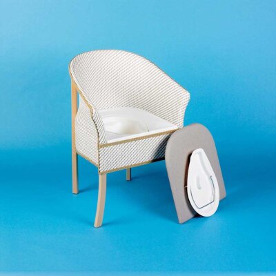 Russka wicker toilet chair